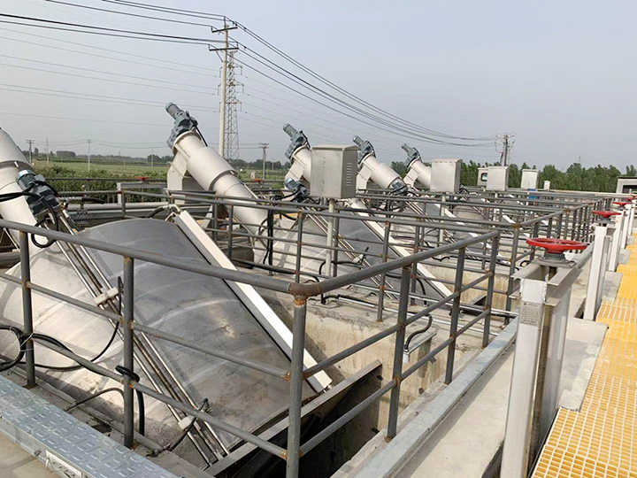 XLS1型螺旋細格柵（shān）機